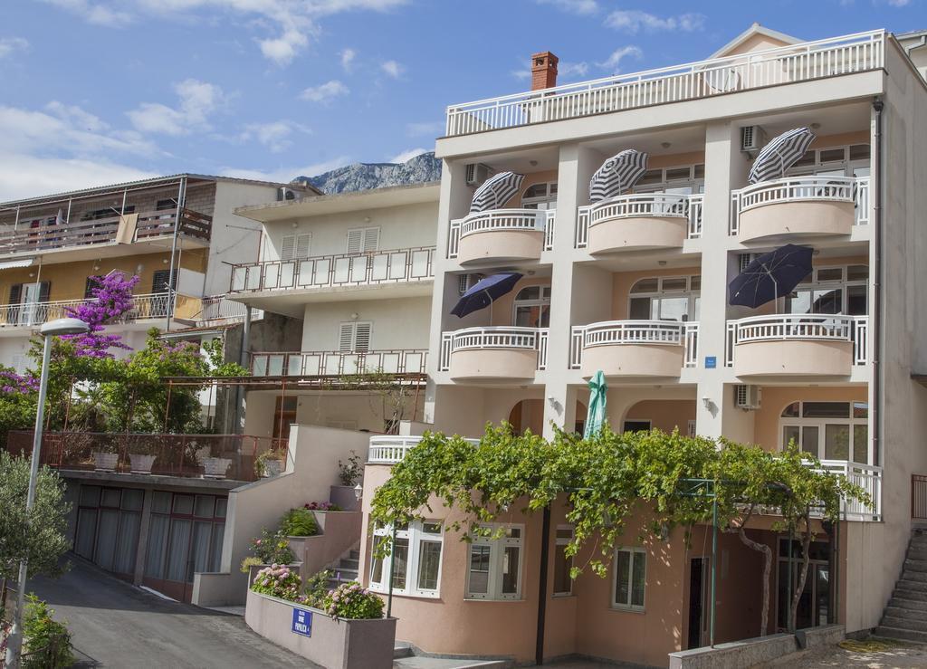 Apartments Kovac Makarska Exterior foto