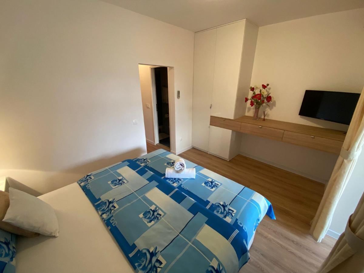 Apartments Kovac Makarska Exterior foto