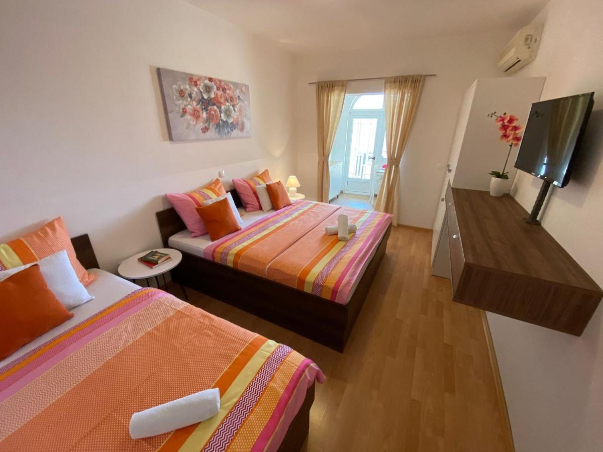 Apartments Kovac Makarska Exterior foto