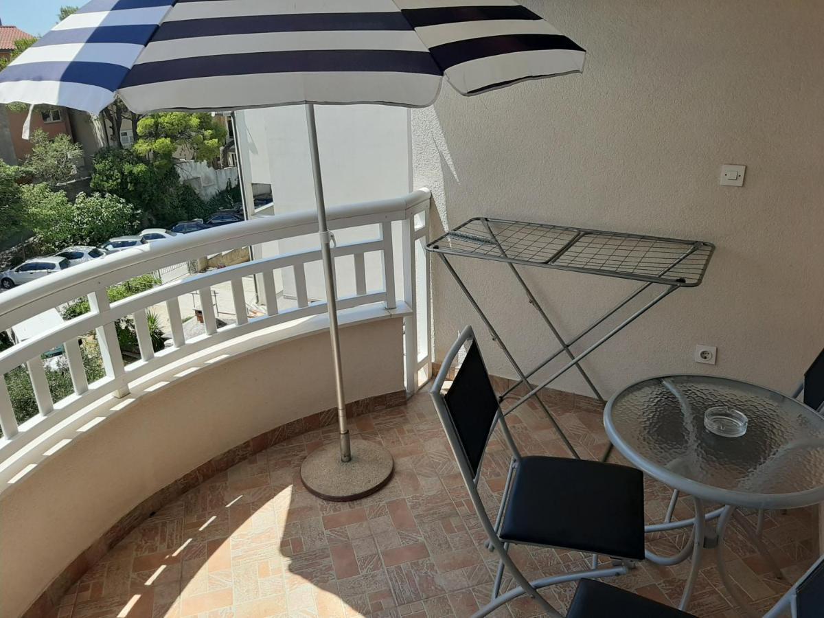 Apartments Kovac Makarska Exterior foto