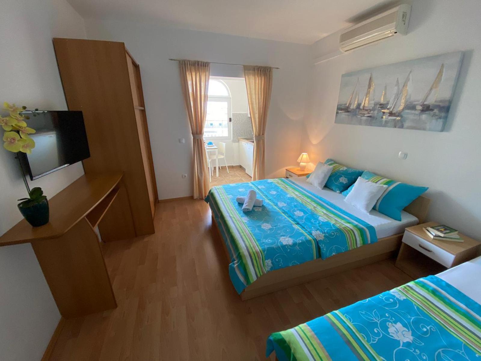 Apartments Kovac Makarska Zimmer foto