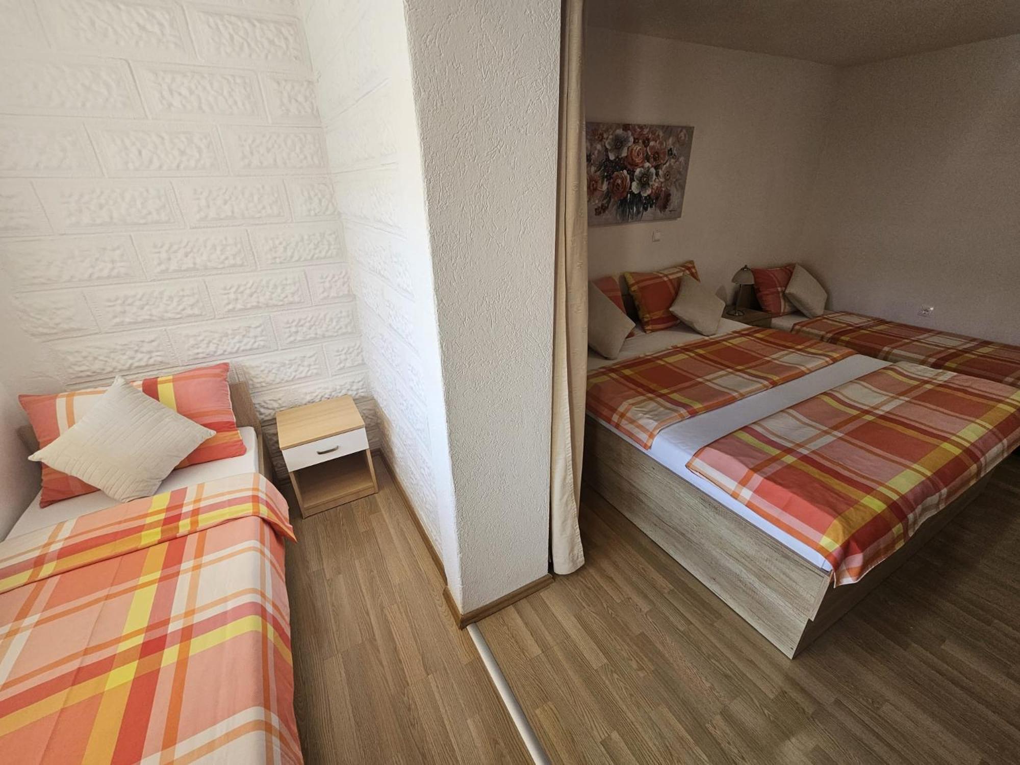 Apartments Kovac Makarska Zimmer foto