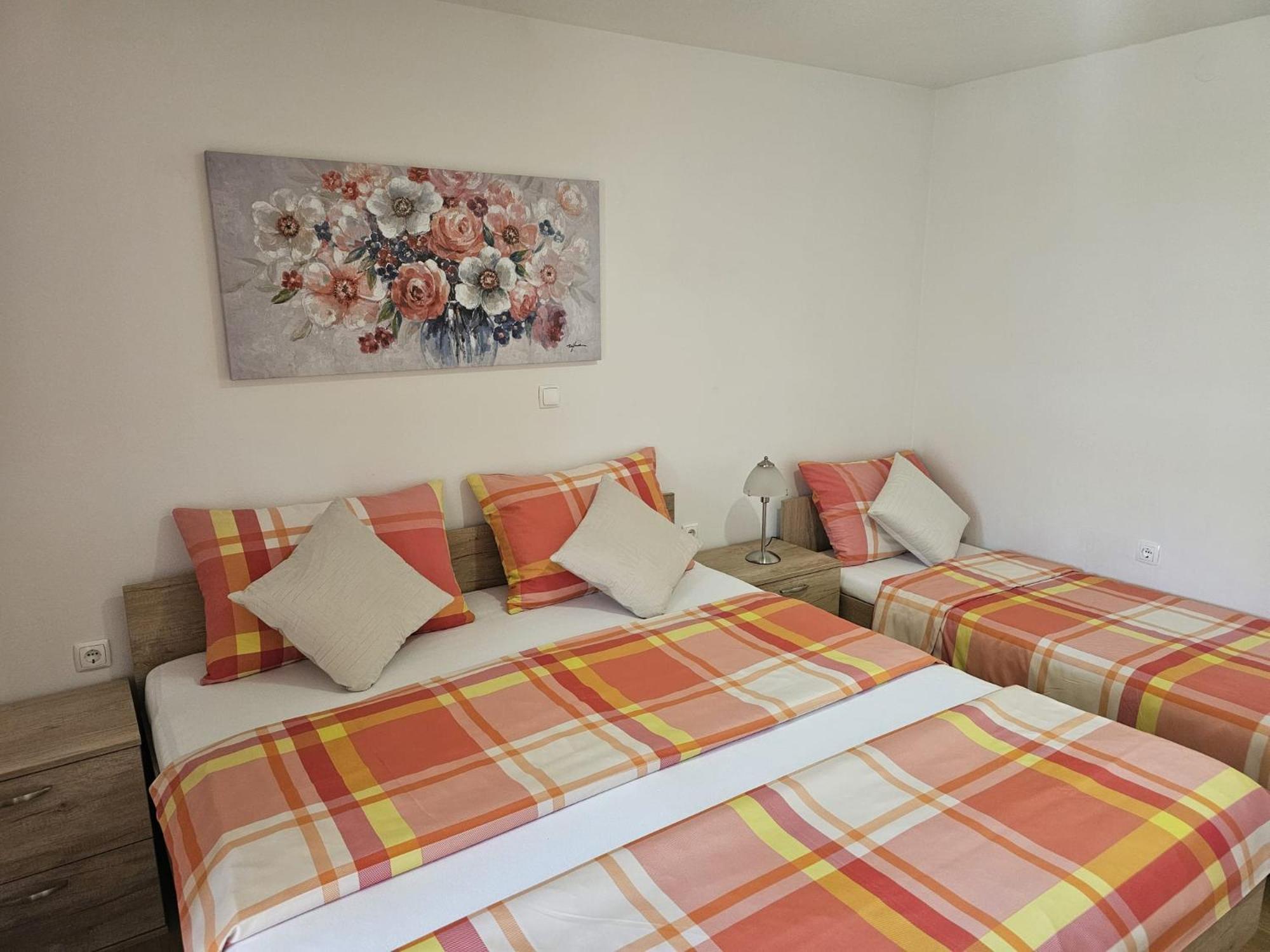 Apartments Kovac Makarska Zimmer foto